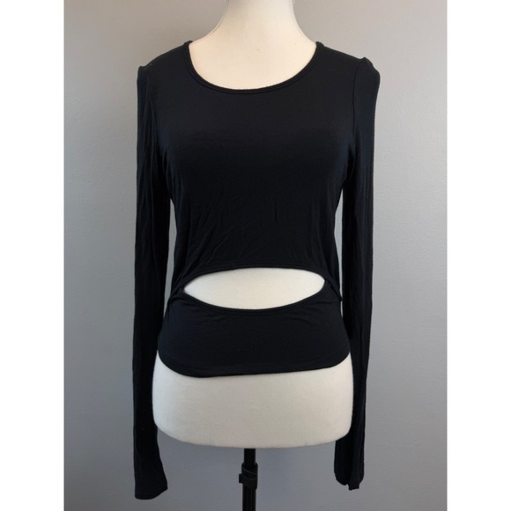 Gymshark Womens XL Black Long Sleeve Cut Out Crop‎ Top with Thumbholes Fitted